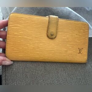 Vintage Louis Vuitton Epi Wallet